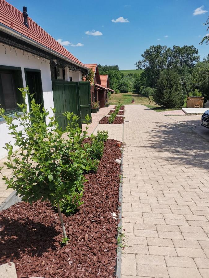 Апартаменты Novak Porta Vendeghaz-Tab, Zala Экстерьер фото